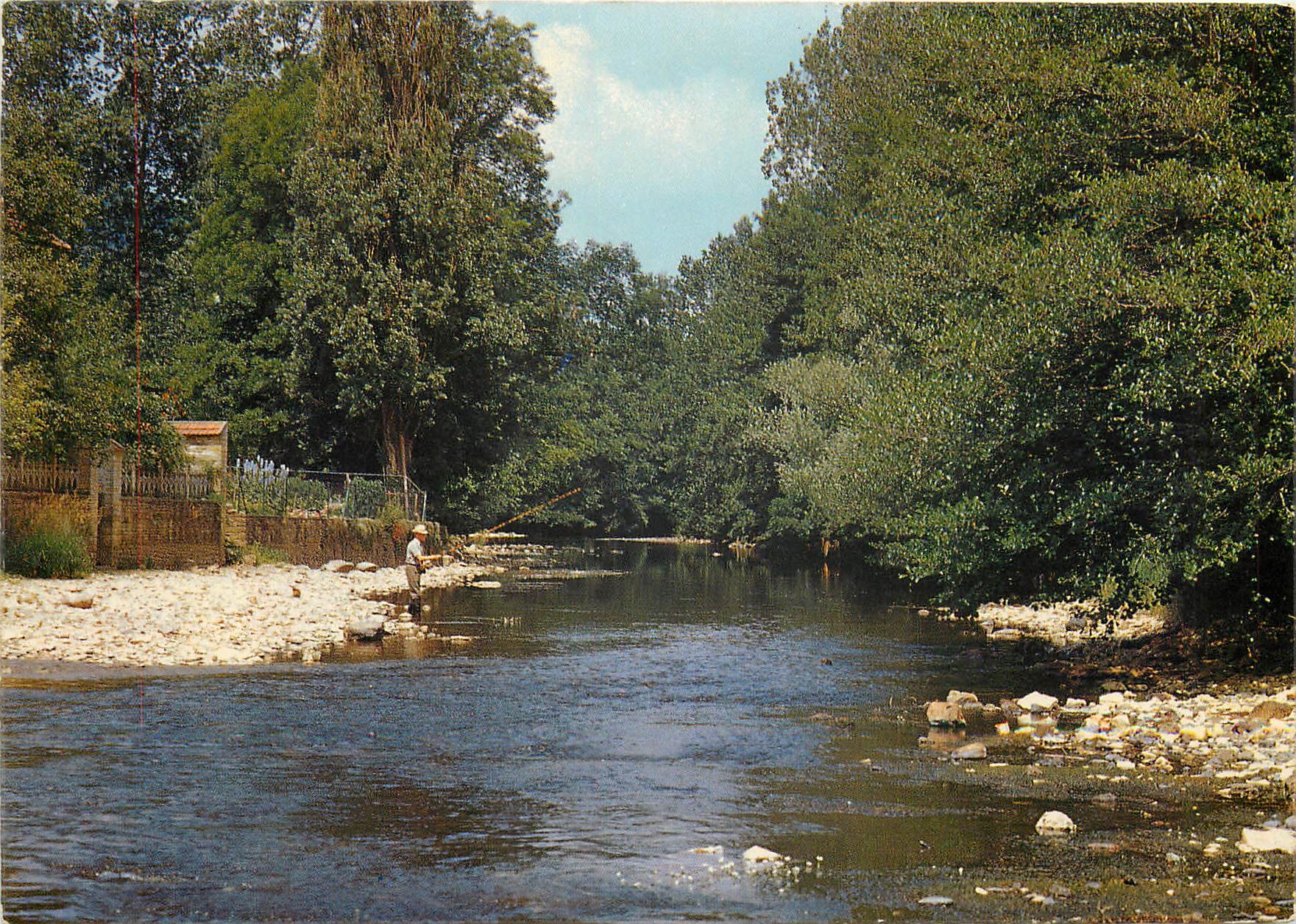 CPSM Le Morvan Touristique les bords de la Cure