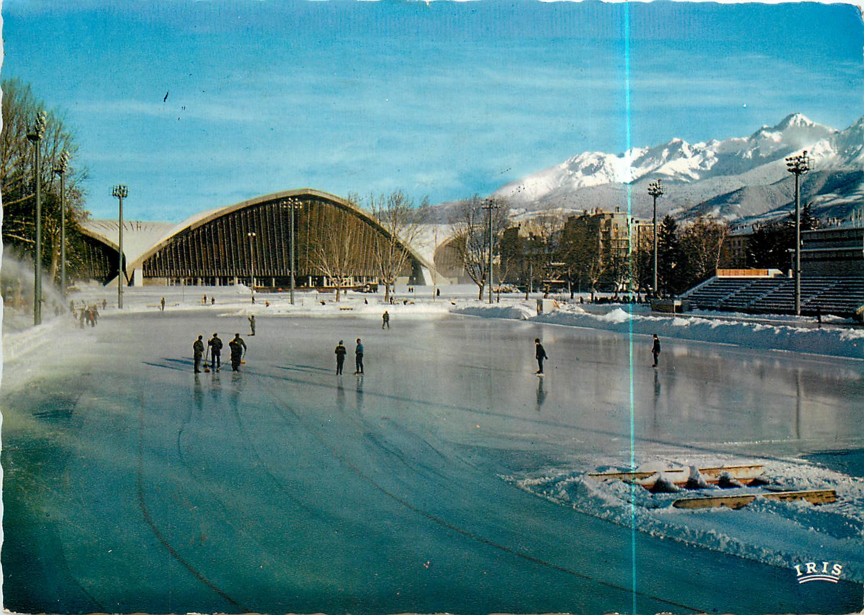 Grenoble - Eispalast — Hachette Editions, n°38.185.225