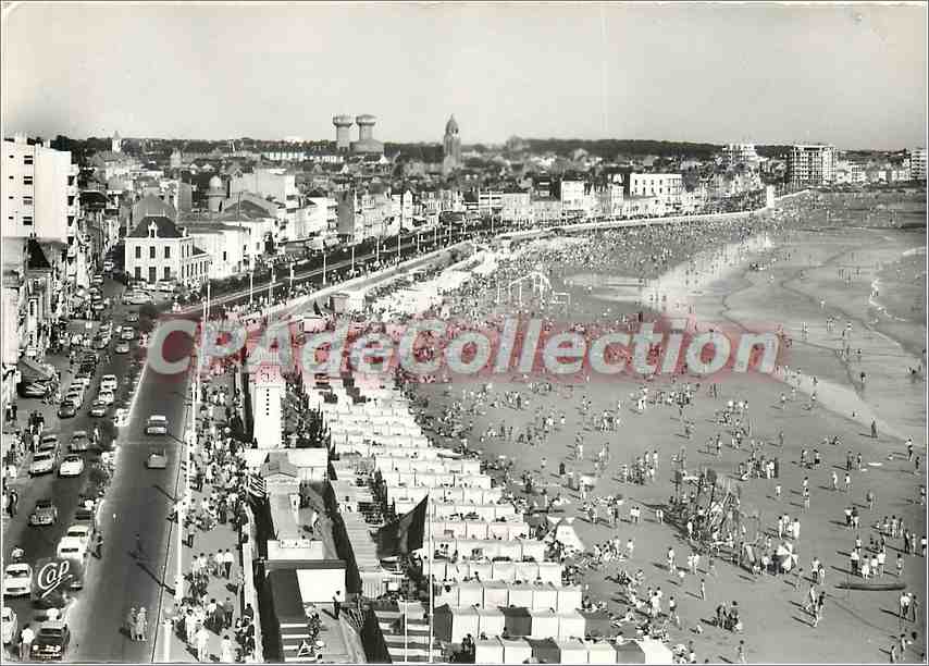 CPSM Les Sables d'OLonne Vue generale de la Plage et le Remblai