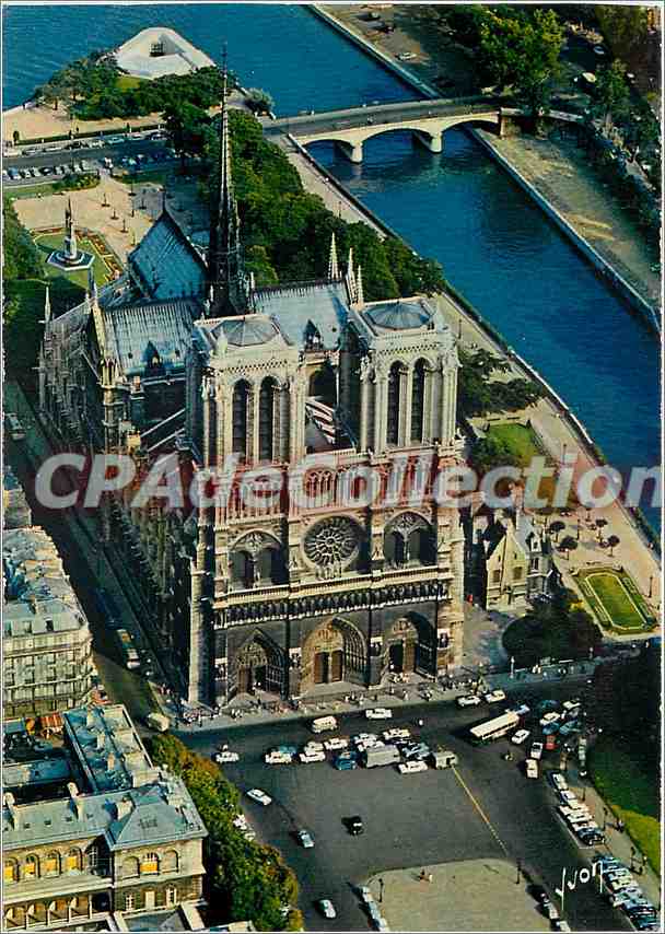 CPSM En survolant Paris No D La Facade et le Parvis