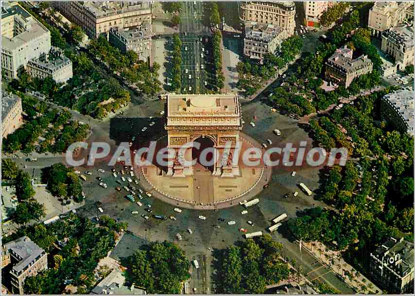 CPSM En Survolant Paris L'Arc de Triomphe et la PLace Charles de Gaulle l'Etoile