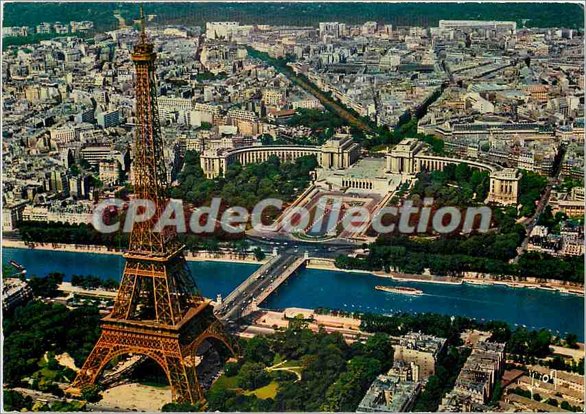 CPSM Paris La Tour Eiffel la Seine et le Palais de Chaillot