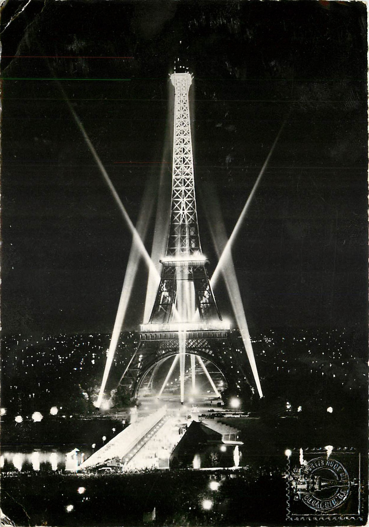 CPSM Paris La Tour Eiffel illumine