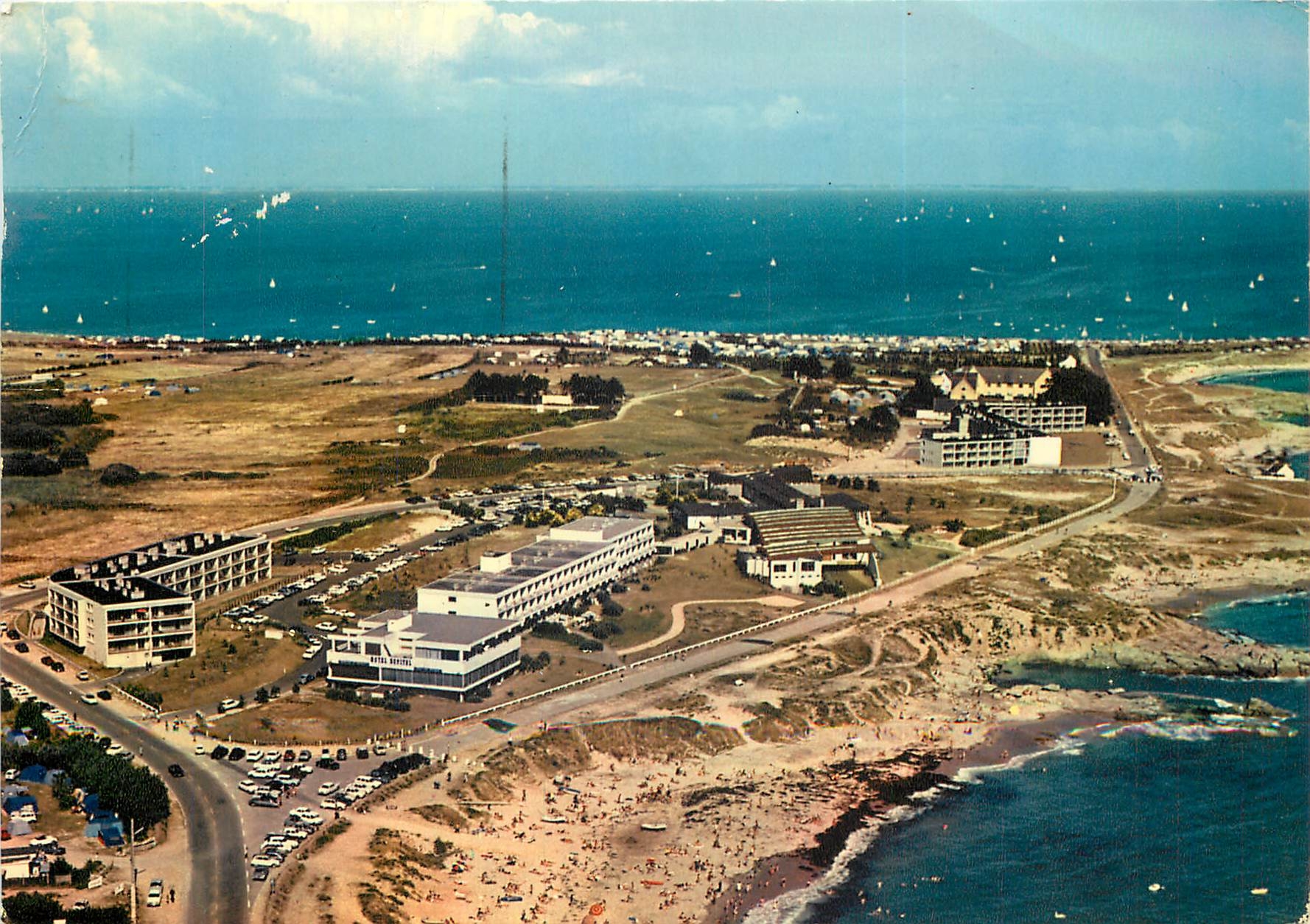Quiberon (Morbihan) — Vue aérienne du Sofitel et de la Thalassothérapie — Cimcolor
