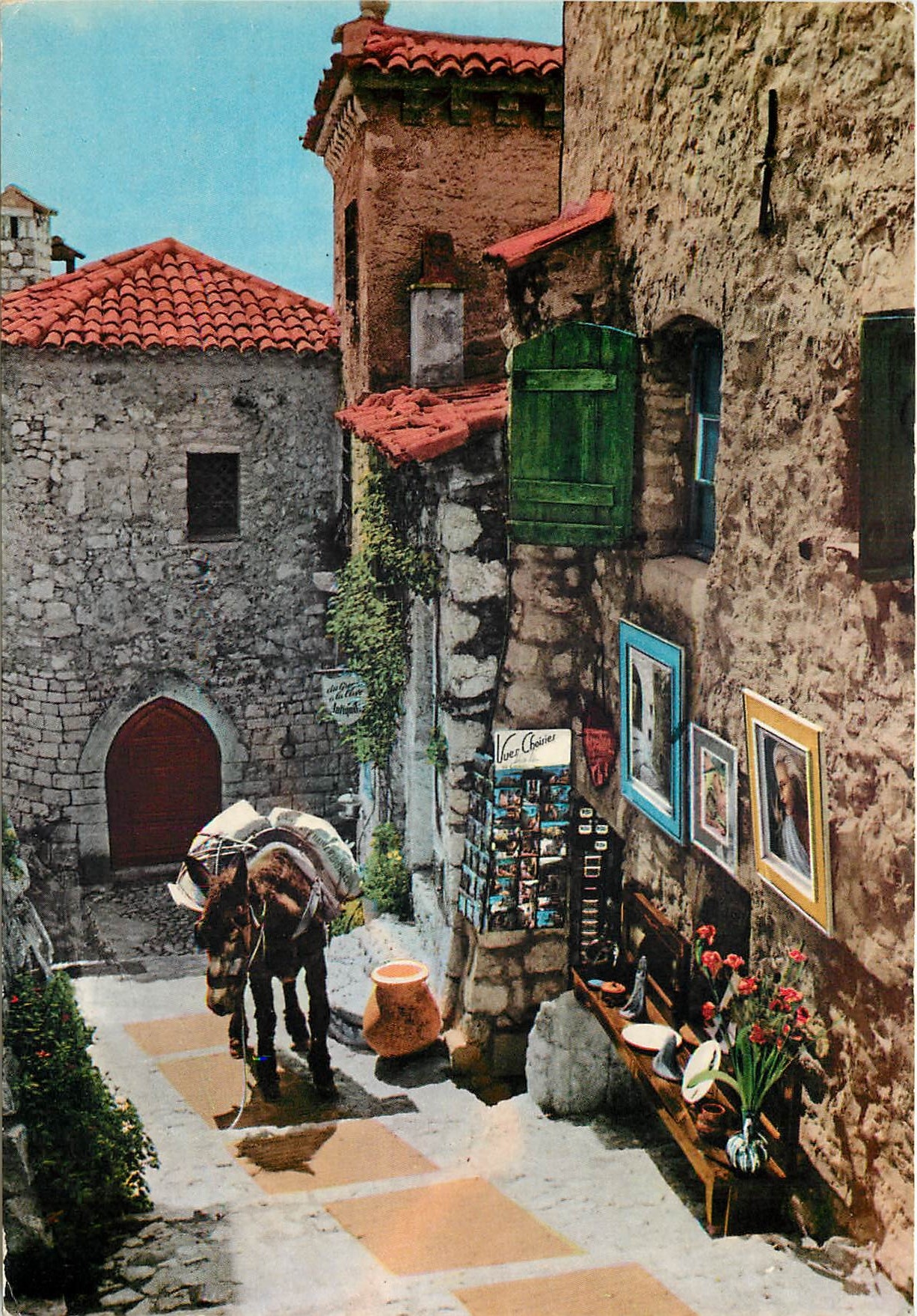 CPSM Cote d'Azur Provence Vieille rue et scene pittoresque du Foklore mediterraneen