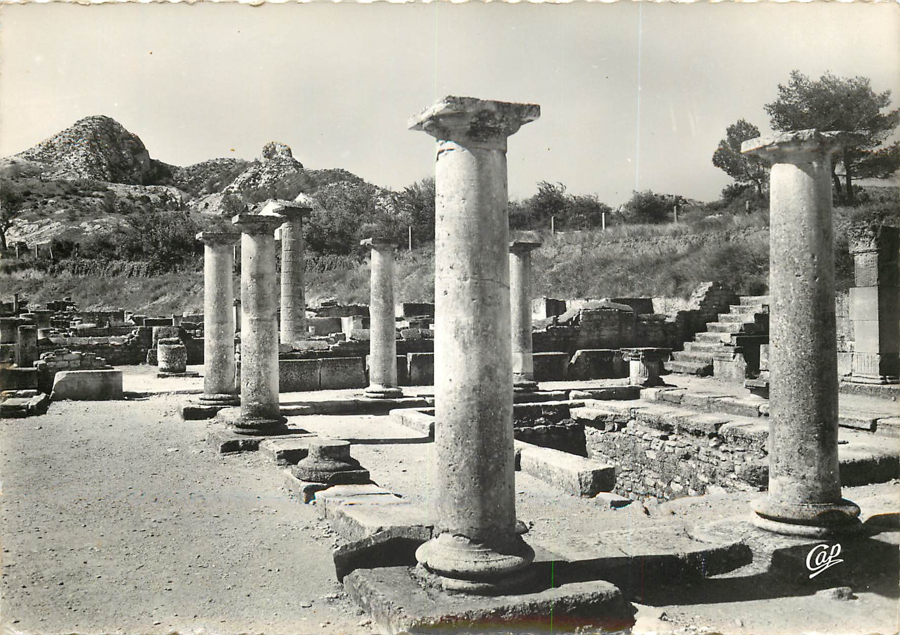 Glanum — Vue d'ensemble des fouilles — Éditeur Cap