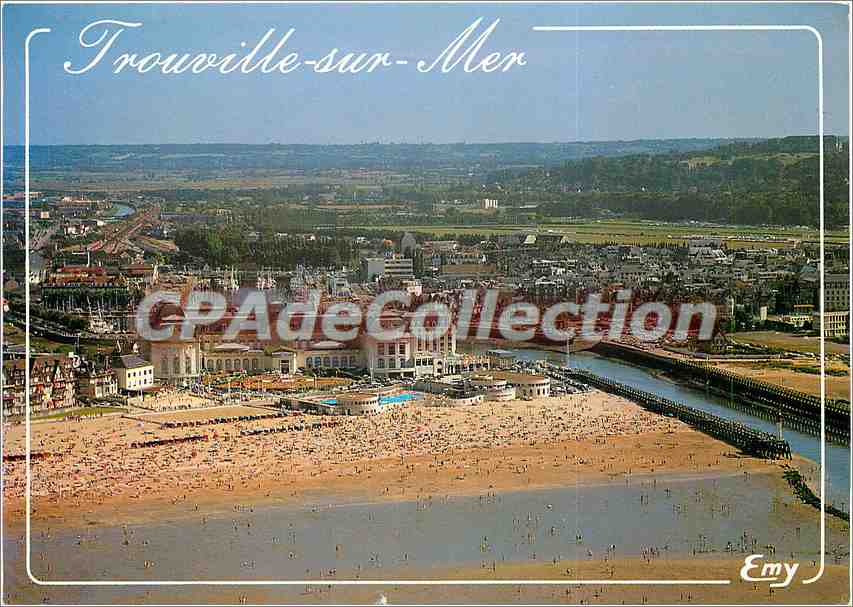 CPSM Trouville sur Mer (Calvados) Vue aerienne de la plage et du Casino a droite l'embouchure de la 