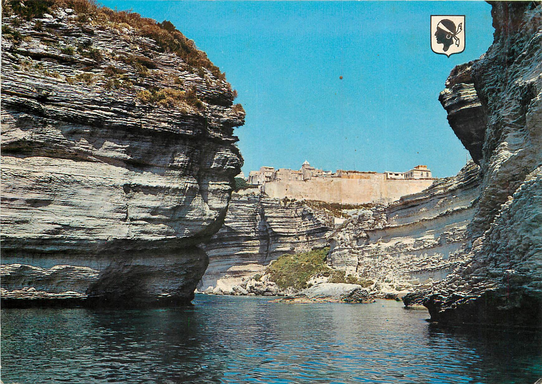 Bonifacio — Les Falaises et la vieille Ville — Les Éditions du Crimée