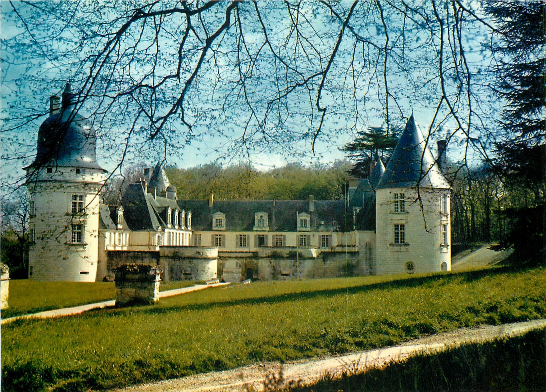 CPSM Chateau du Loir et Cher) Monthou sur Cher (L et Ch) Le chateau du Gue Pean (XVIe et XVIIe s)