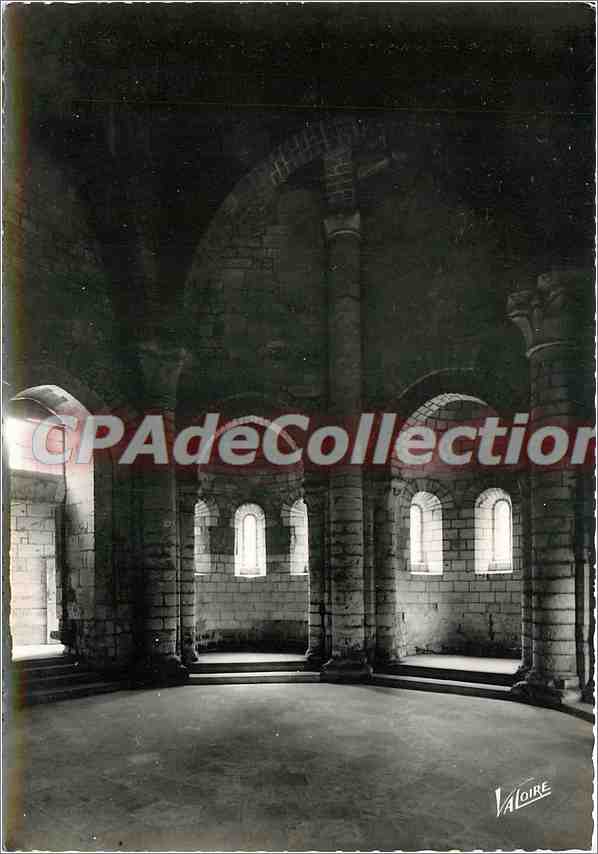 CPSM Fontevrault l'Abbaye (Maine et Loire) L'eglise abbatial (XIIe s) Interieur des cuisines