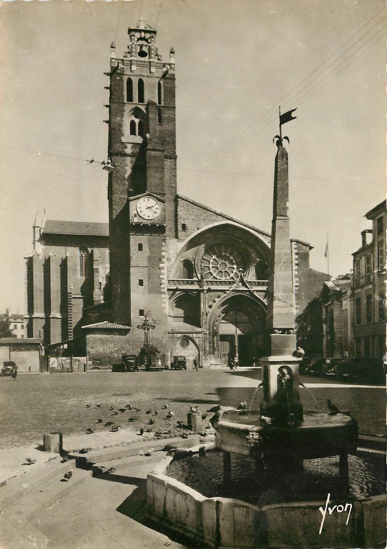 Toulouse — Cathédrale Saint-Étienne avec fontaine — Édition Yvon