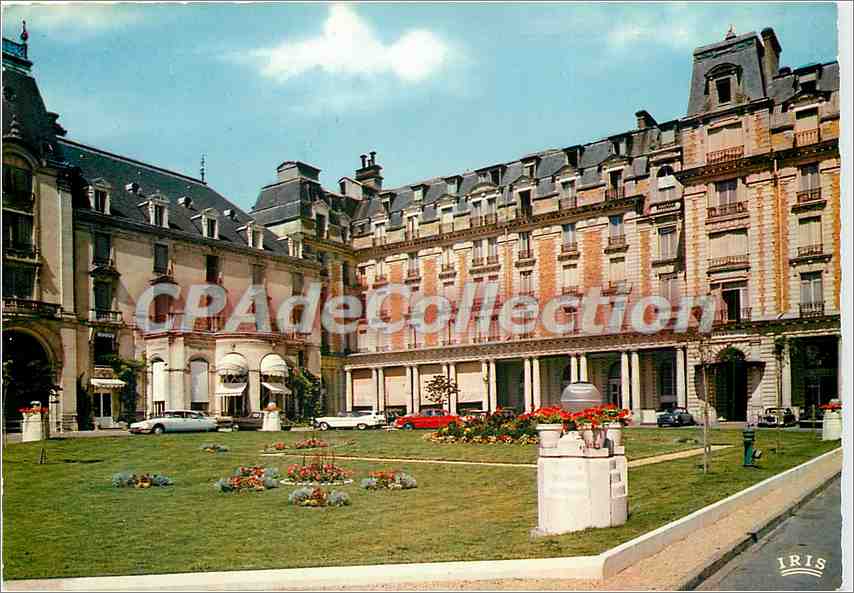 CPSM Vittel (Vosges) Le Grand Hotel et le Ceren