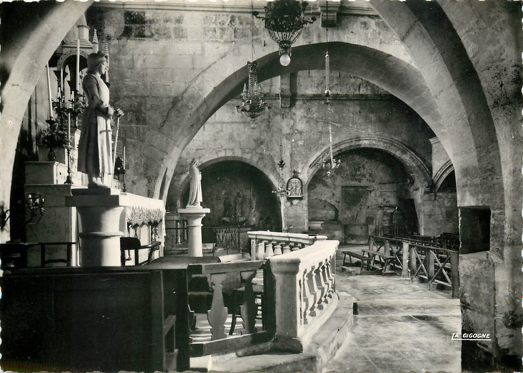 Église Saint-Vincent — Les Baux-du-Roussillon — Éditions La Cigogne, André Leconne