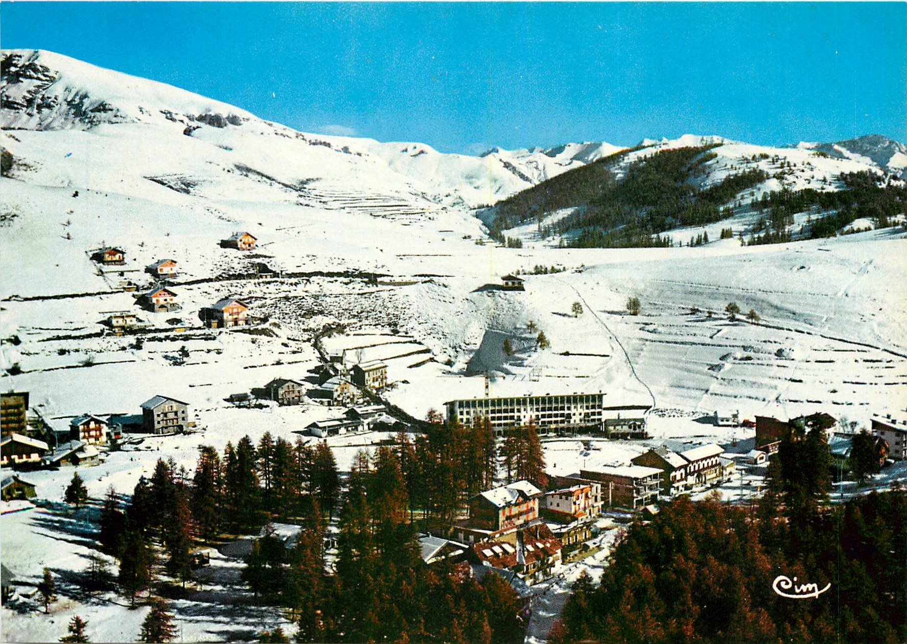 CPSM Valbeg (A Mar) alt 1700 m Station d'Hiver et Station estivale vue aerienne de la Station et le
