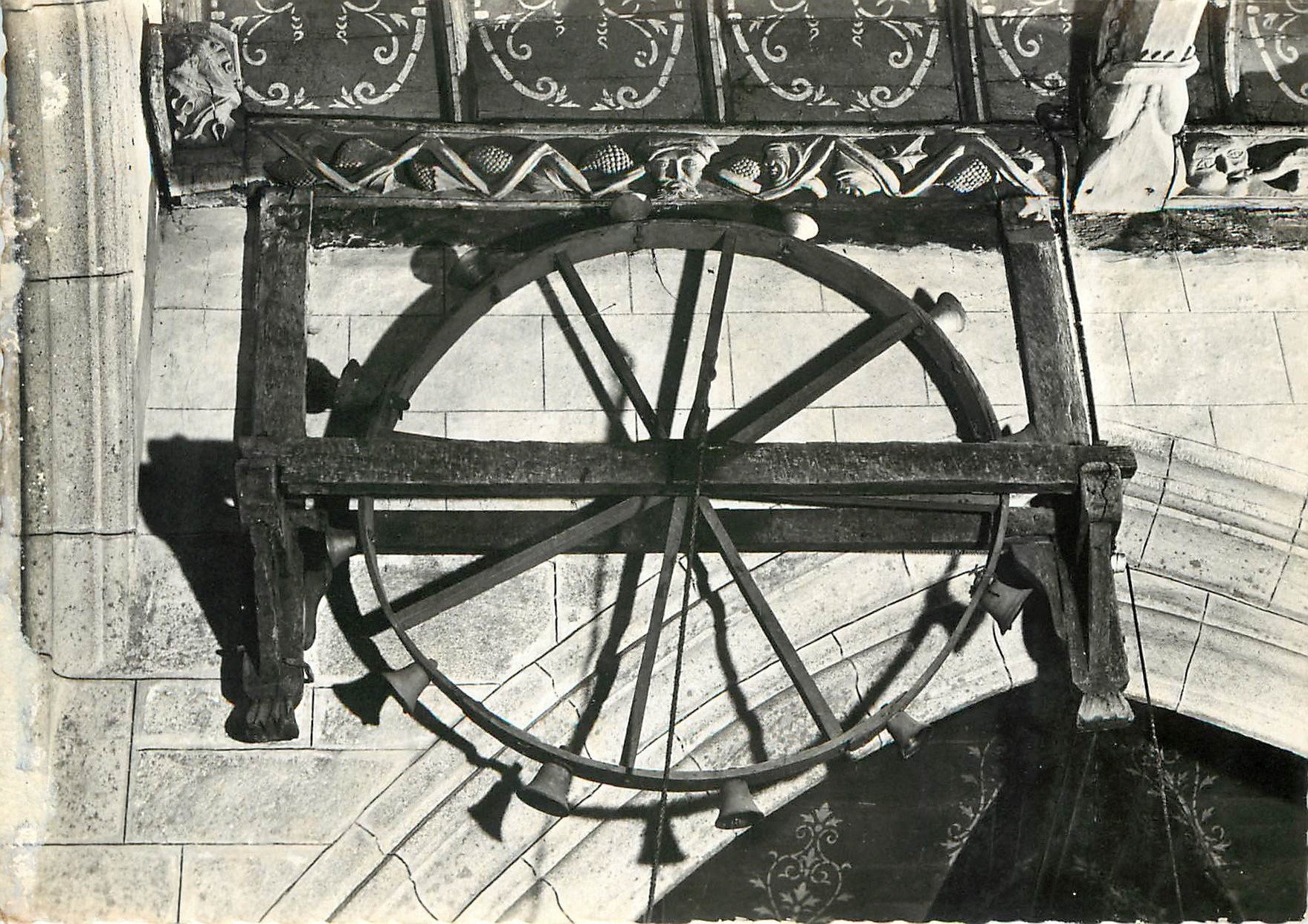 Meilars-Confort (Finistère) — célèbre roue carillon du XVIe siècle — éditeur A. Quimper