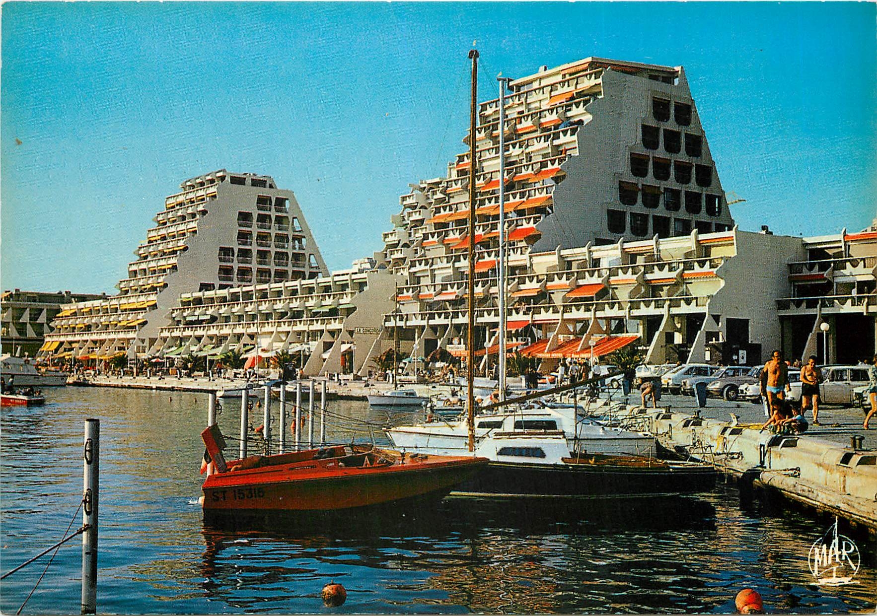La Grande Motte — « La Ville de l'An 2000 » — Les Éditions « MAR » n° 9358