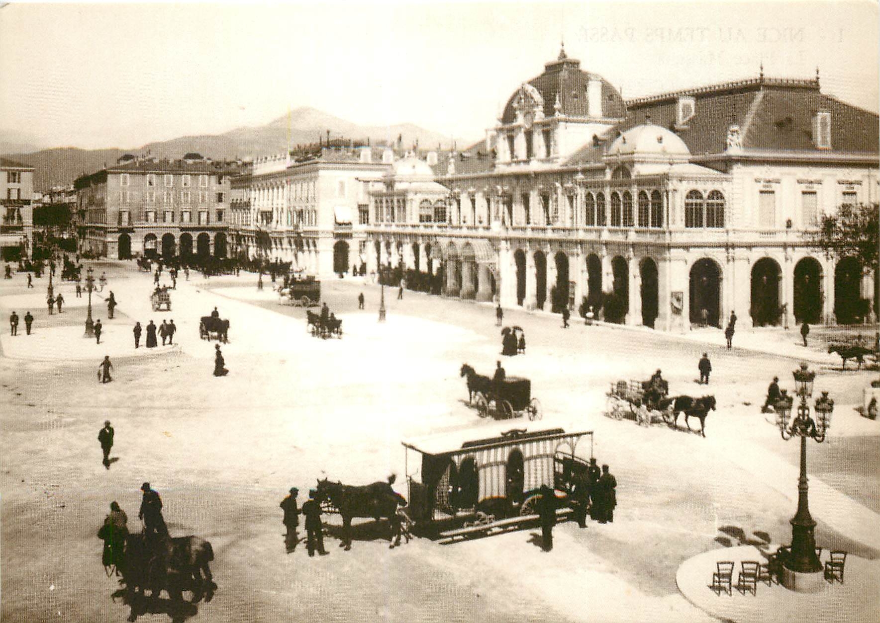 Nice au Temps Passé — La Place Masséna et les trams à chevaux en 1888 — Éditions GILFITA