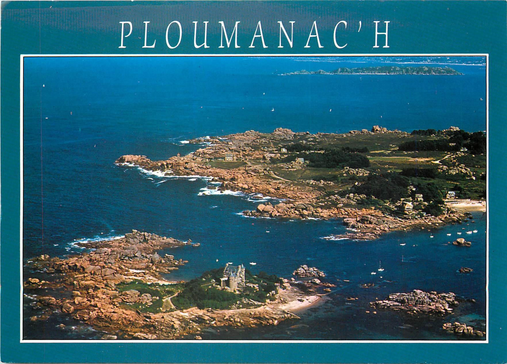 Halbmoderne Ansichtskarte Farbige Ansichten der Bretagne Perros Guirec Ploumanach das Schloss Costaeres die Felsen und der Leuchtturm