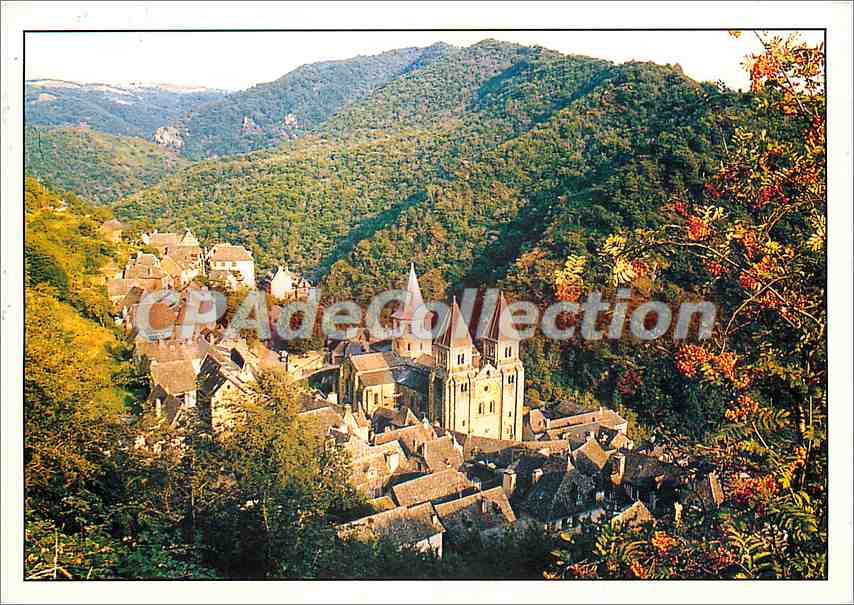 CPSM Conques (Aveyron) Dans un site grandiose le village domine la Vallee de l'Ouche