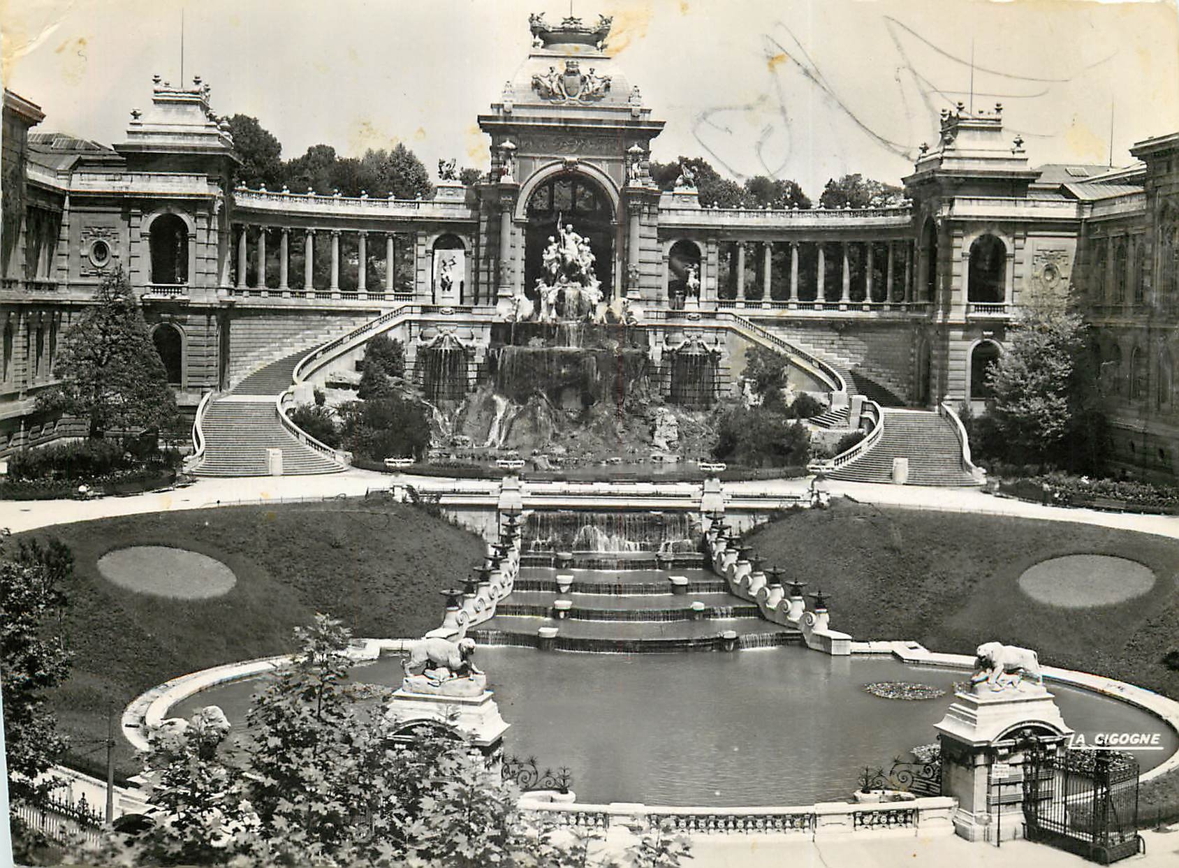 CPSM Marseille (B du R) Le Palais Longchamp (1869)