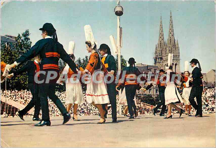 CPSM Quimper Grandes fetes de Cornouaille Danses de Bretagne