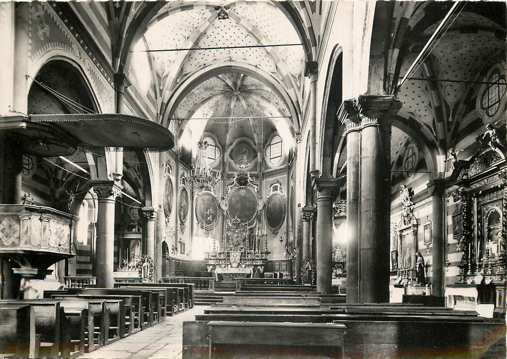 Intérieur de l'église — Tende (Alpes-Maritimes) — Édition Vala-Gal (Tende, A. 50)