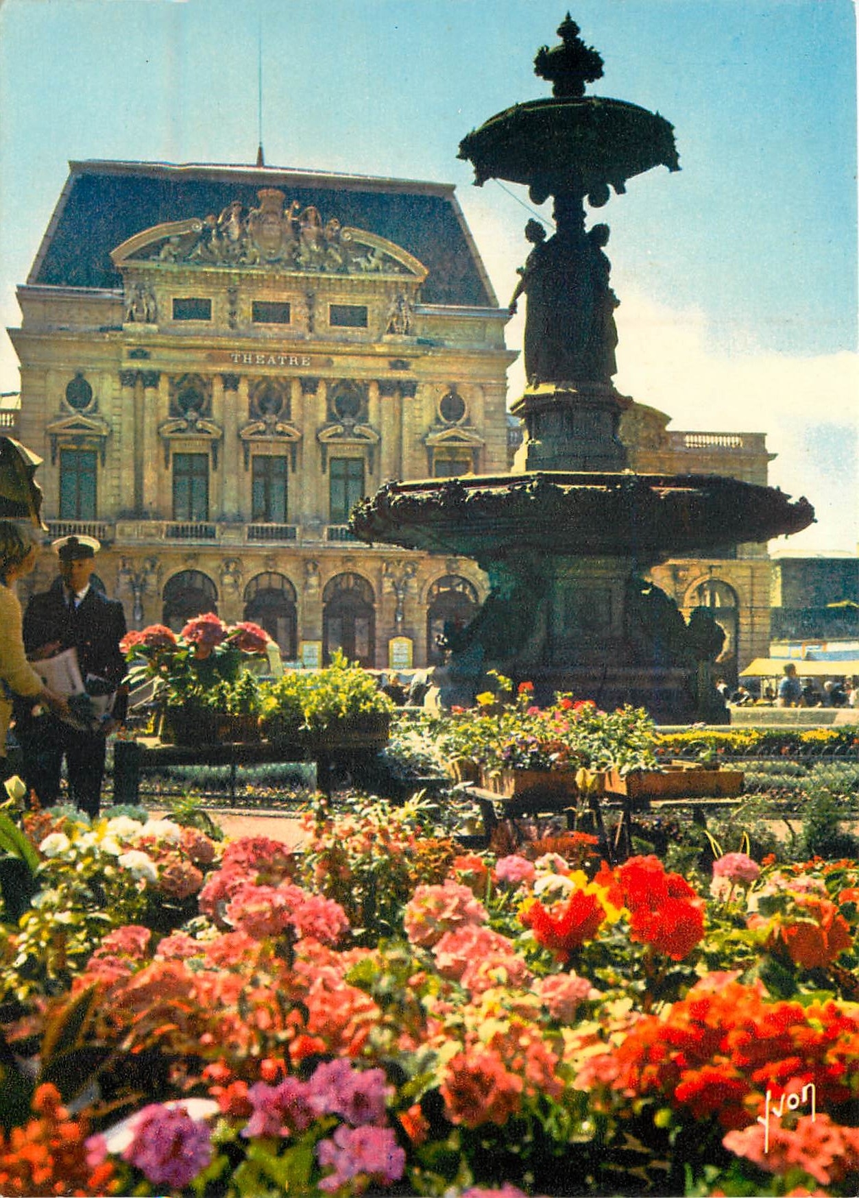 CPSM Cherbourg (Manche) Place General de Gaule et Marche aux Fleurs