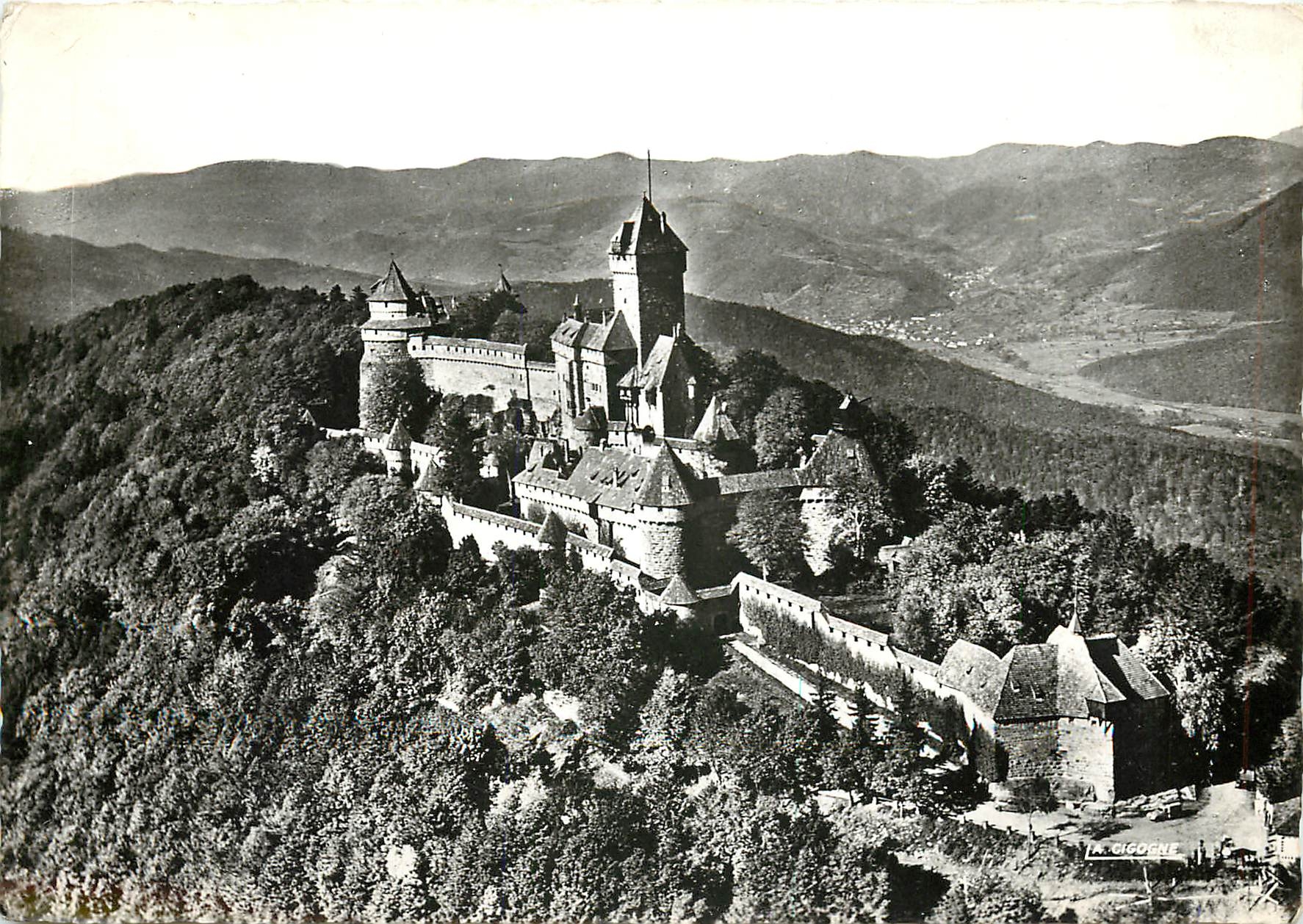 CPSM le chateau du Haut Koenigsbourg (alt 755 m) Alsace