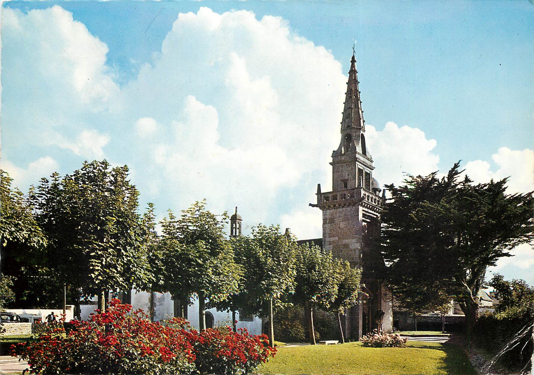 CPSM Locquirec (Finistere) l'Eglise XVIIe s