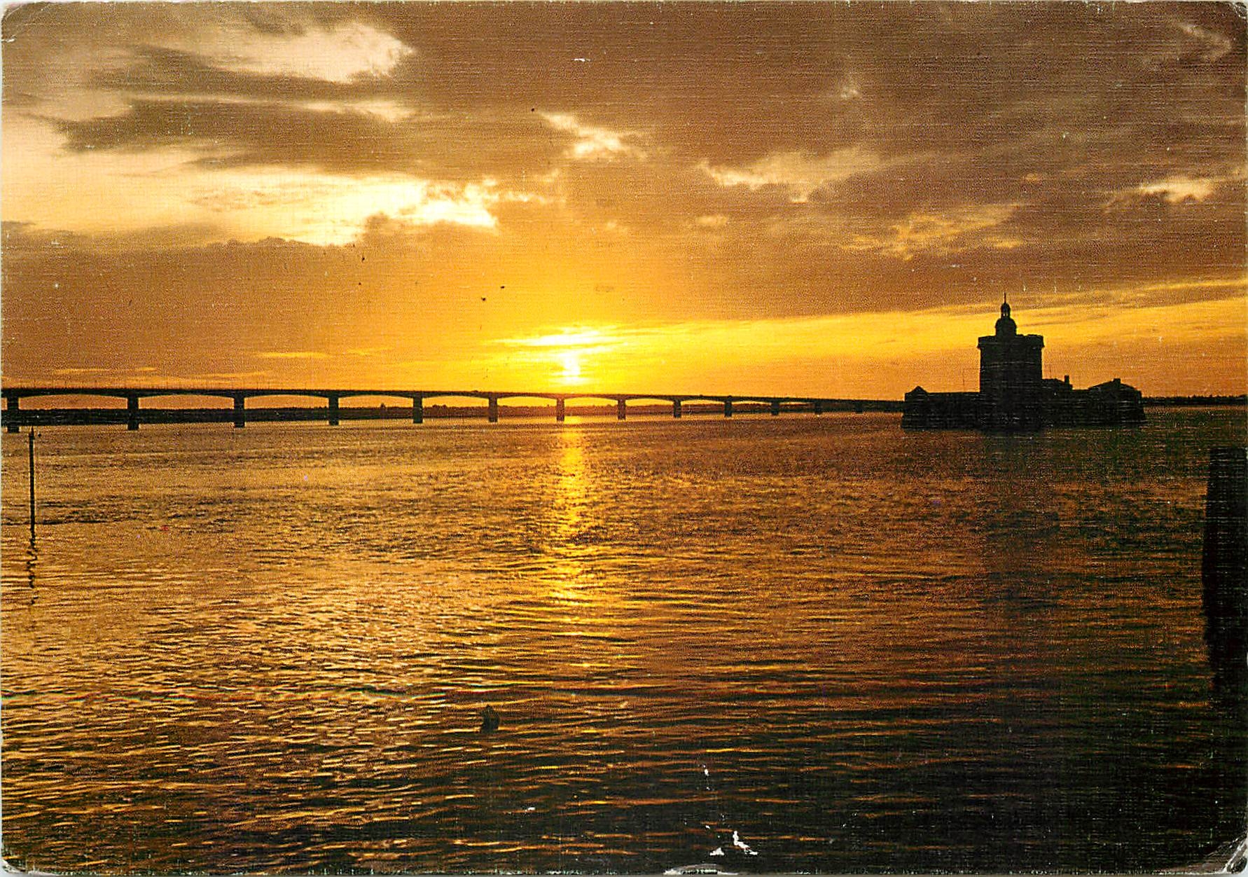 Le Pont-Viaduc d'Oléron — La Charente-Maritime — Edition de Luxe