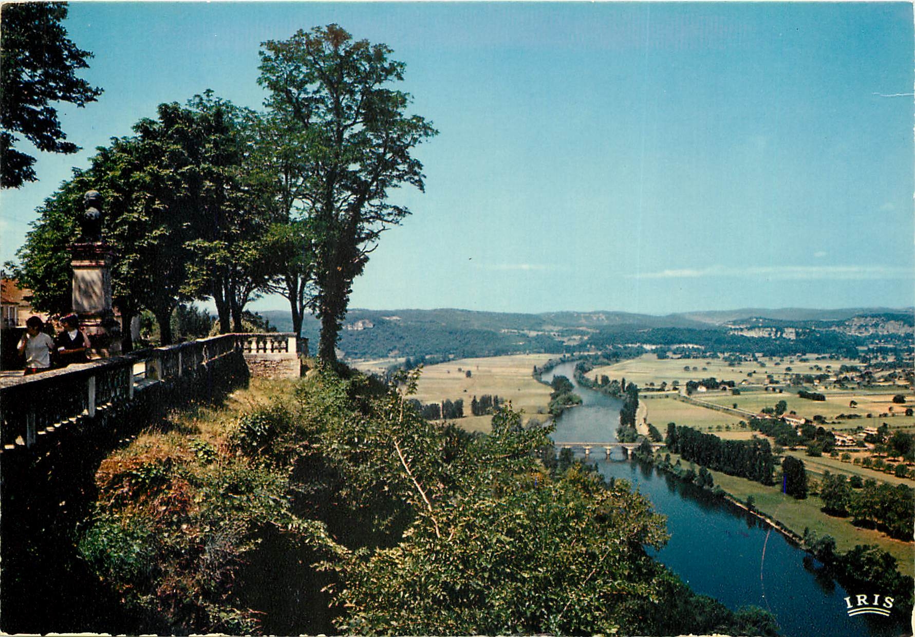 DOMME (Dordogne) — Ancienne bastide française fondée en 1281 — IRIS