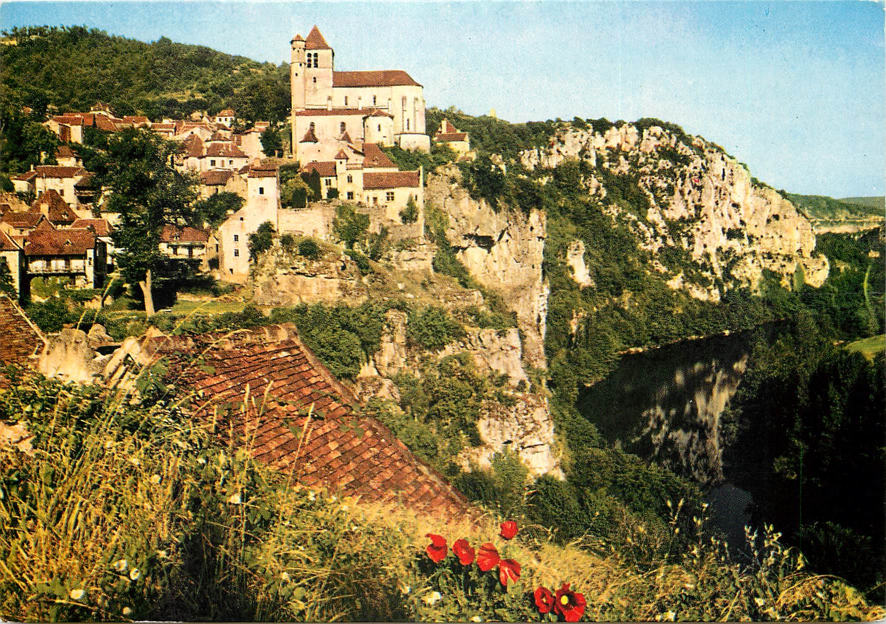 Saint-Cirq-Lapopie — Premier Village de France — Société des Cartes Postales APA-POUX