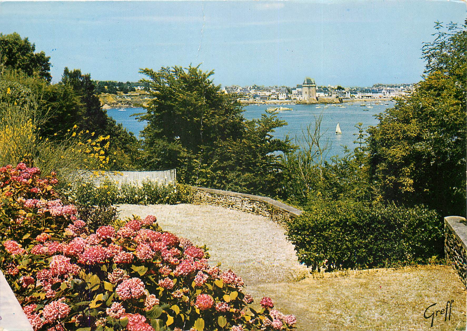 Dinard — Vue sur l'estuaire de la Rance et la Tour Solidor — Éditions Greff