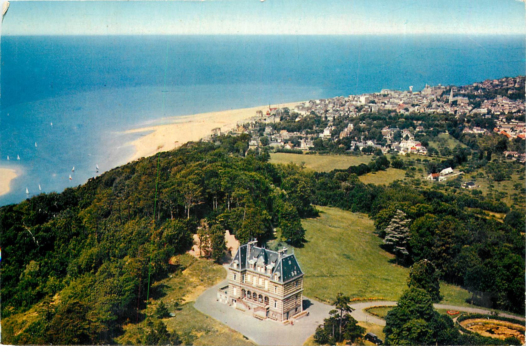 Château Foucher de Careil — Dives-sur-Mer — Artaud Frères