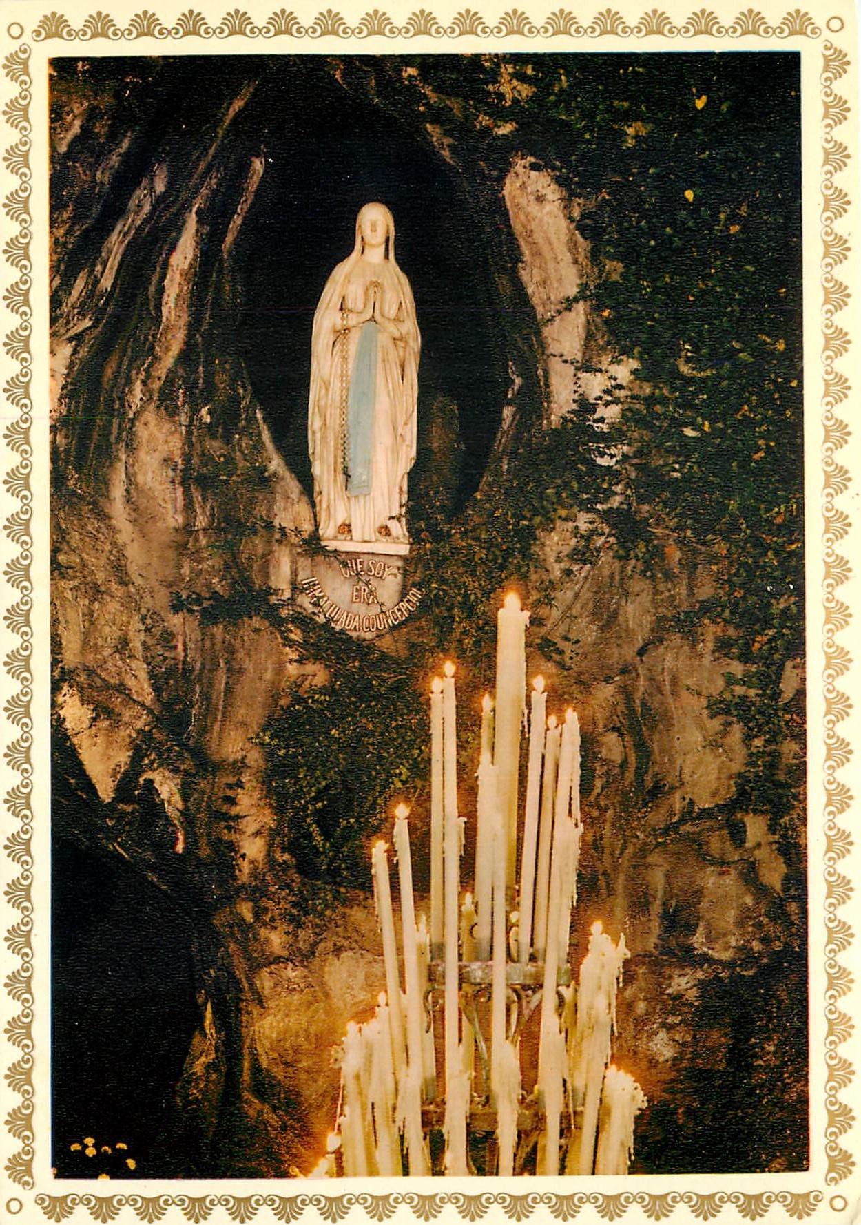 Notre-Dame de Massabielle — statue dans la grotte — Imprimerie Combier