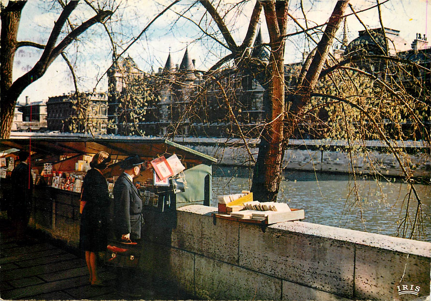 CPSM Paris la Conciergerie les Bouquinistes