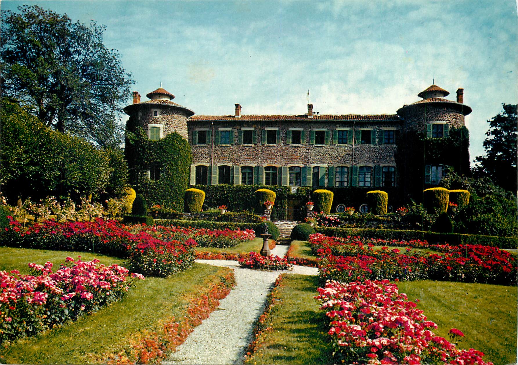 CPSM Chavaniac Lafayette (Haute Loire) Le chateau Lafayette