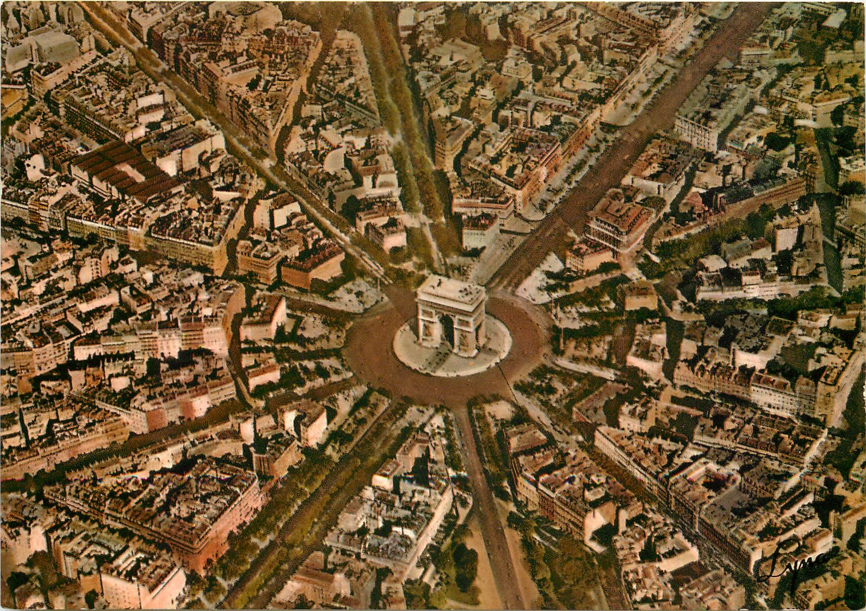 Paris — Vue aérienne de la Place de l'Étoile avec l'Arc de Triomphe — Lyna