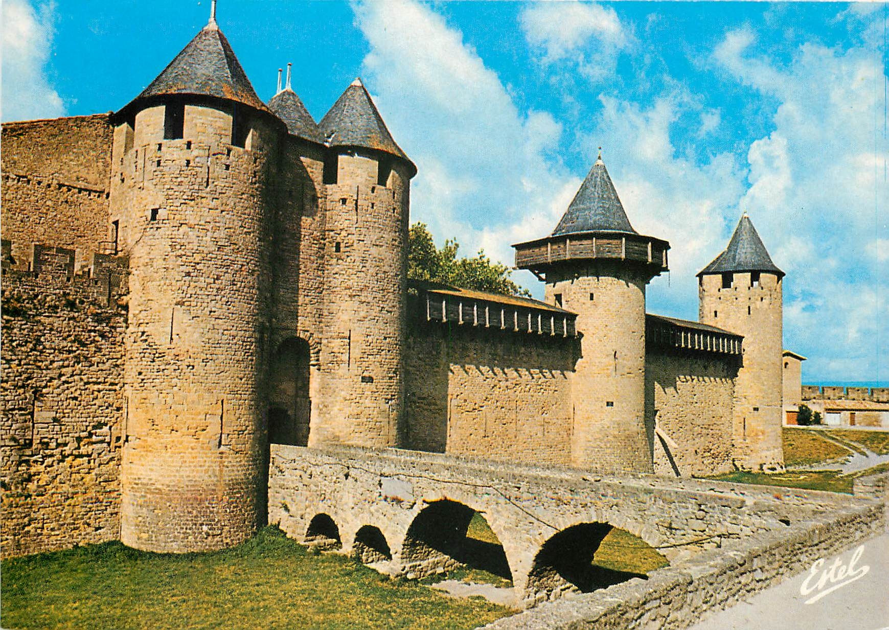 CPSM Cite de Carcassonne (Aude) L'entree du chateau Comtal