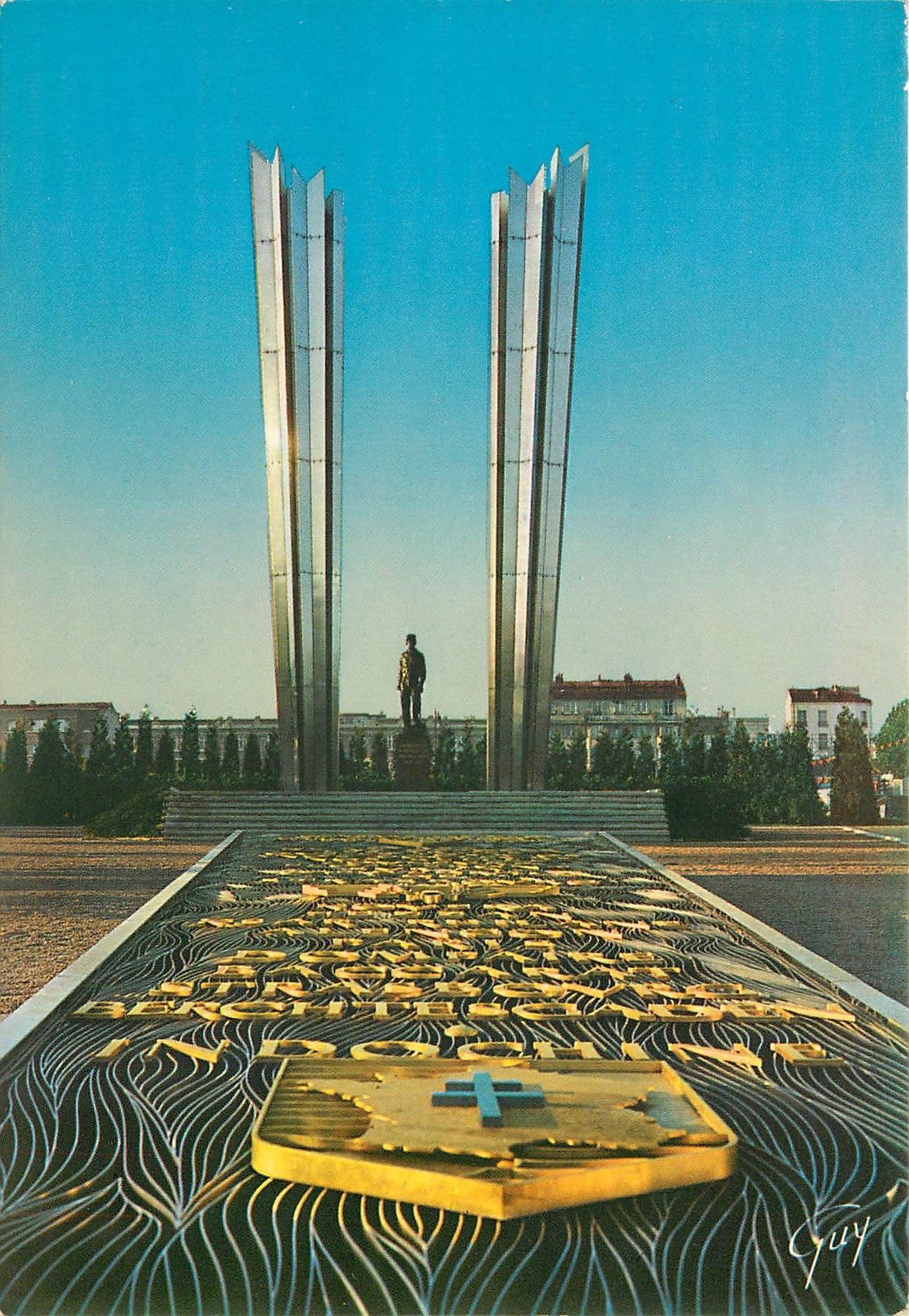 CPSM Paris et ses merveilles le monument eleve a la memoire du Marechal Leclerc
