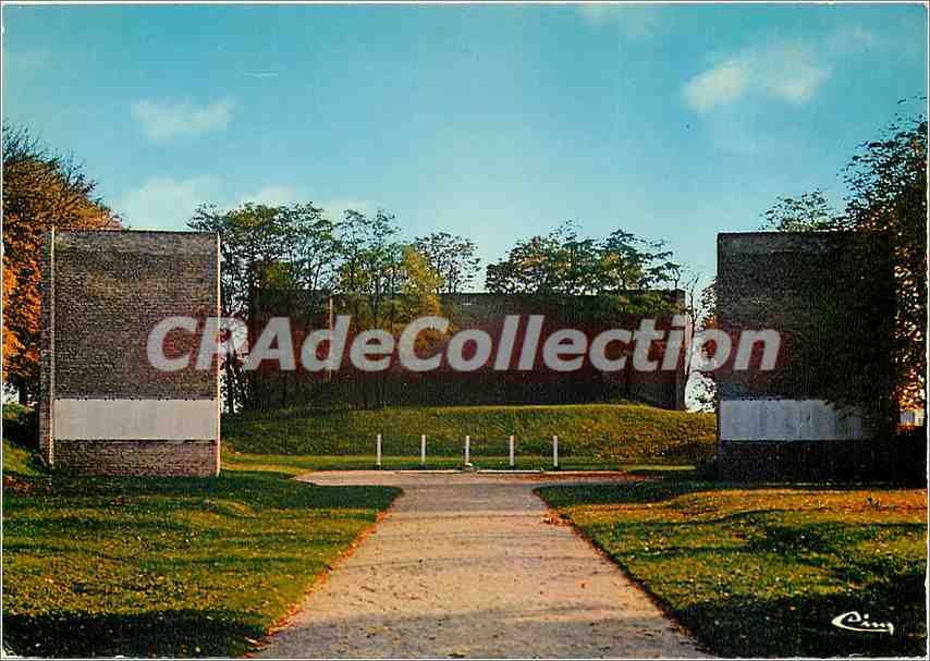CPSM Dijon (C d'Or) Memorial des Fusille 1940 1944