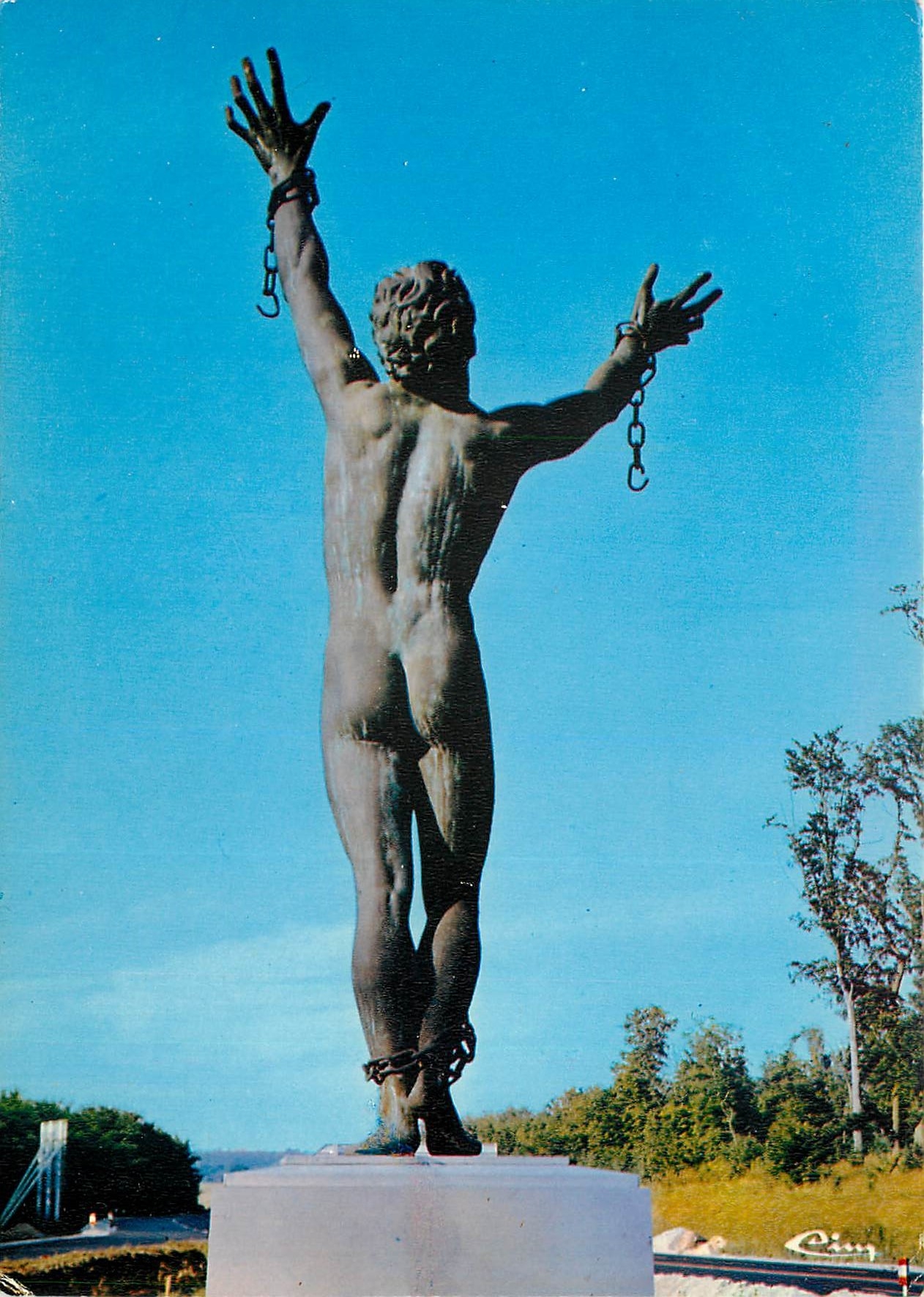 Étampes (Essonne) — Denkmal der Widerstandsbewegung — Bildhauer: M. Léauté - Paris