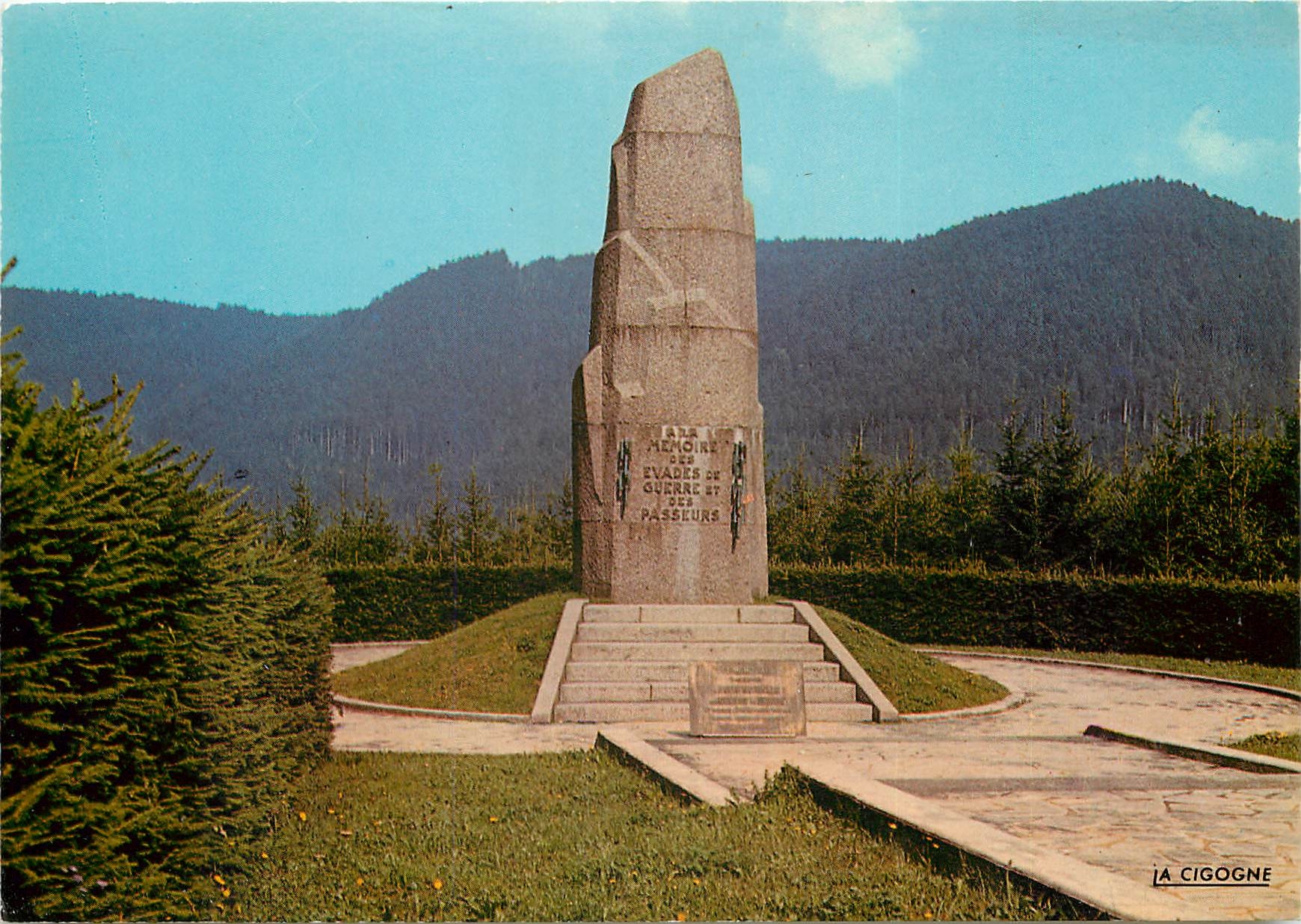 CPSM Raon sur Plaine Monument des Passeurs