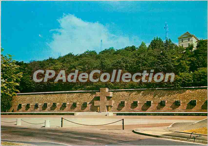 CPSM Suresnes (Hauts de Seine) Le Memorial du Mont Valerien