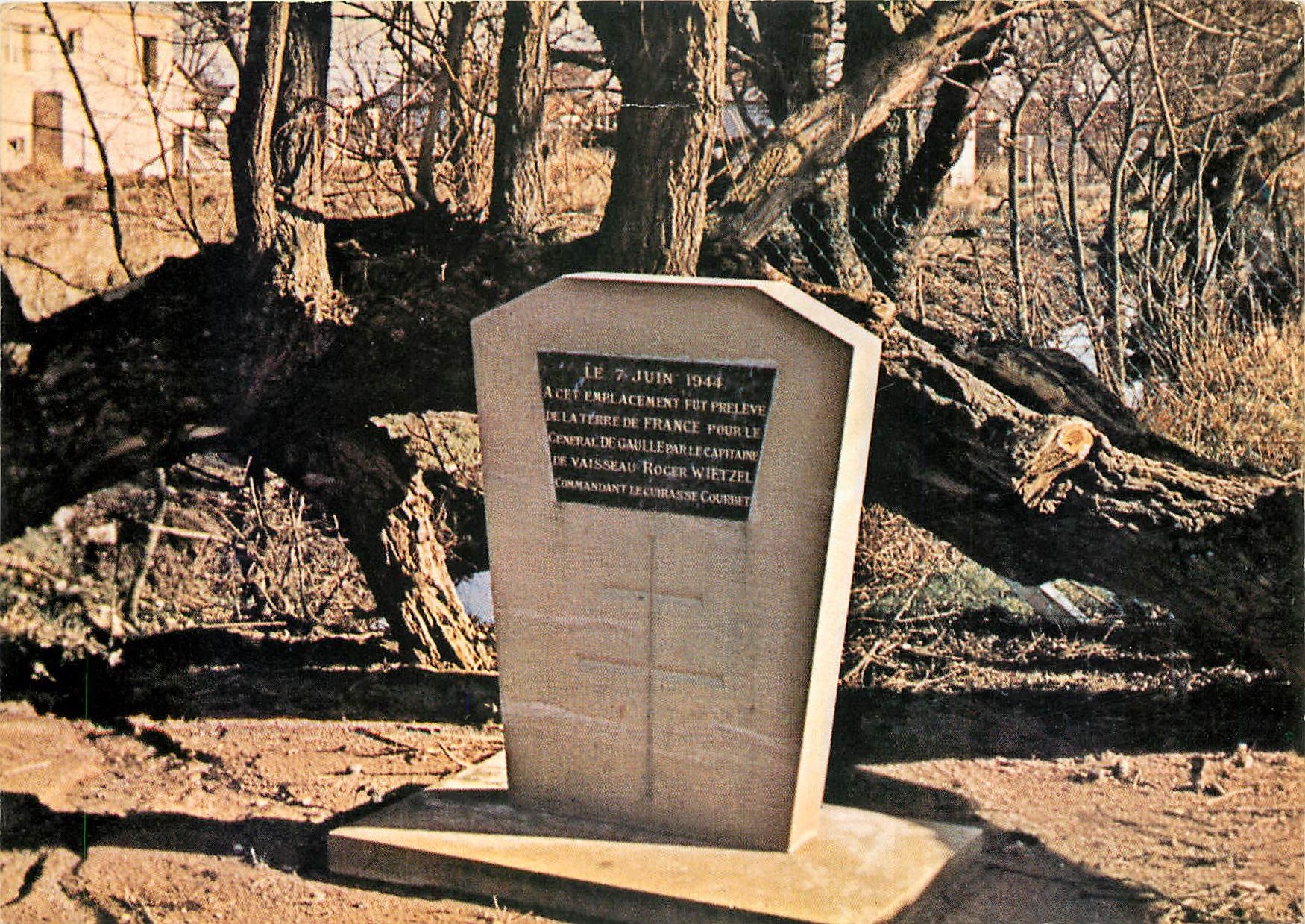 Monument commémoratif du Débarquement — Hermanville-la-Breche (Calvados) — Éditions du Moulin