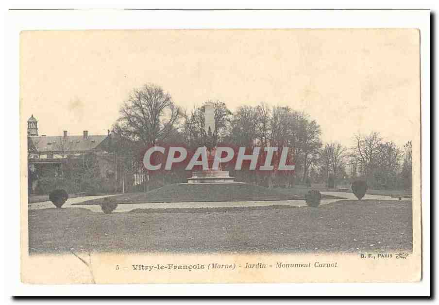Vitry le Francois CPA Jardin Monument Carnot