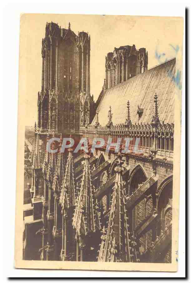 Reims CPA Arcs boutans de la cathedrale