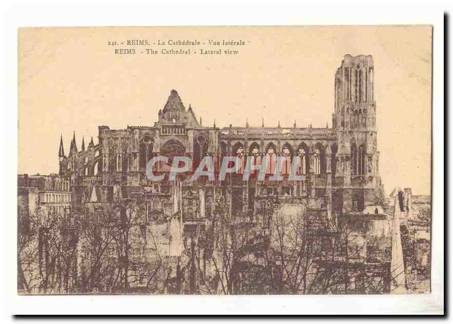 Reims CPA La cathedrale Vue laterale