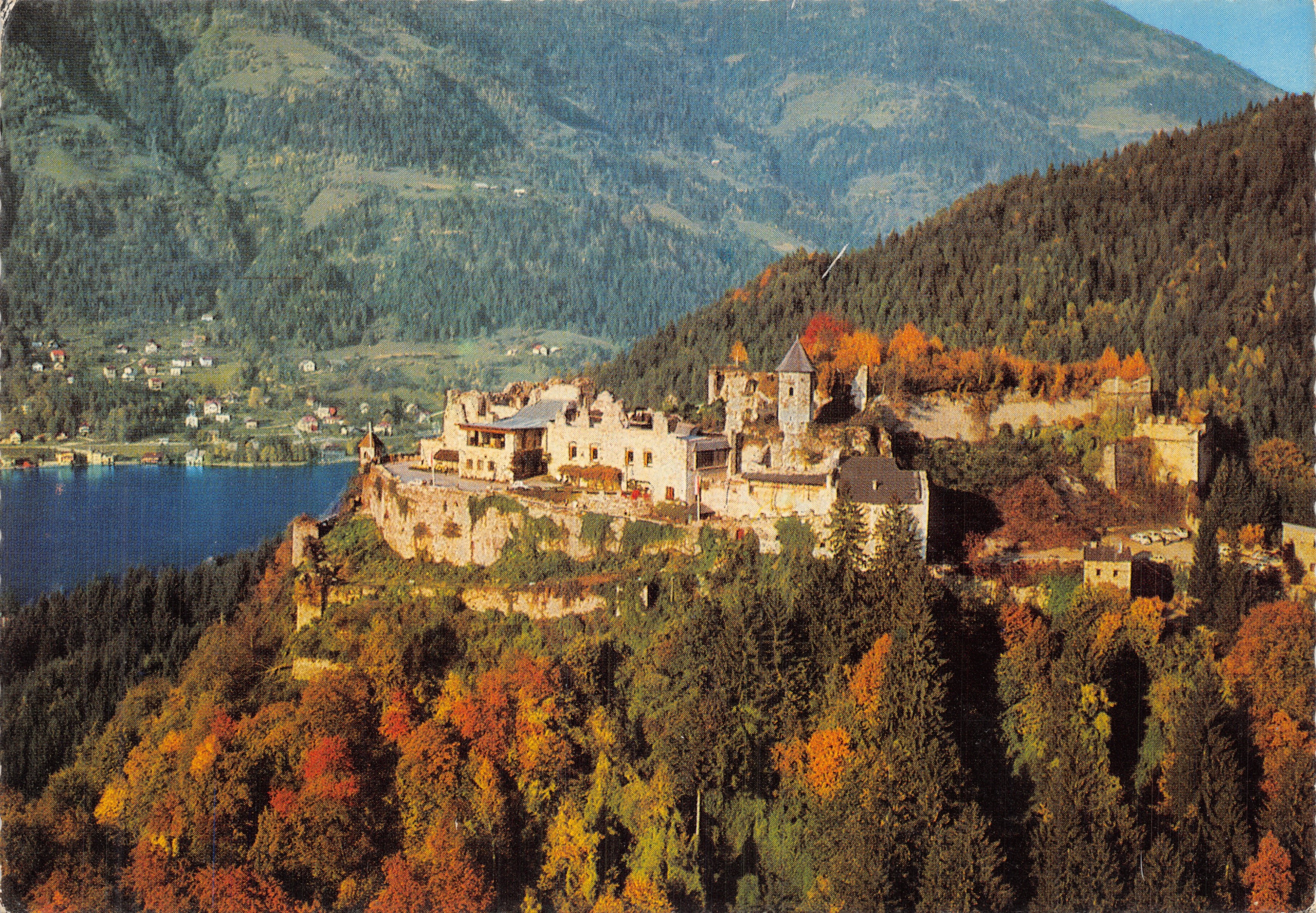 Castello in rovina di Landskron — Vista autunnale sul lago Ossiachersee — Editore H. Steinmann, n. 188