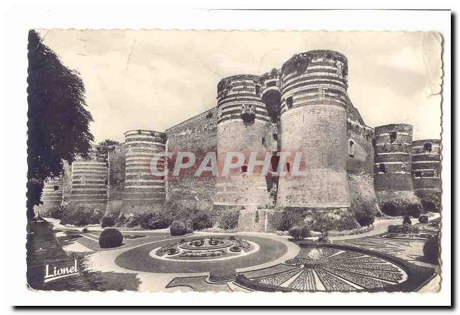 angers CPA Le chateau et ses fosses fleuris